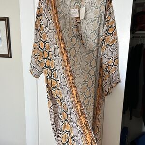 NWT LADIES O/S long RESORT WEAR/ kaftan/coverup LULLA COLLECTION NY USA